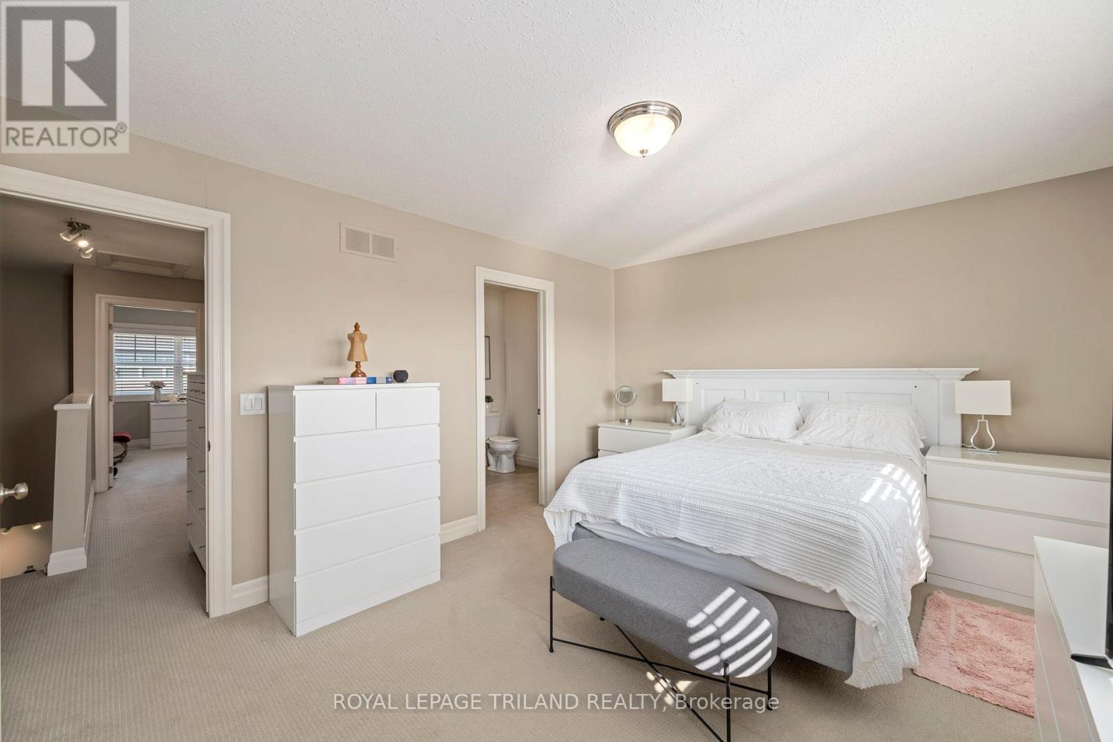 80 - 1850 Beaverbrook Avenue, London North (North M), ON - Indoor Photo Showing Bedroom