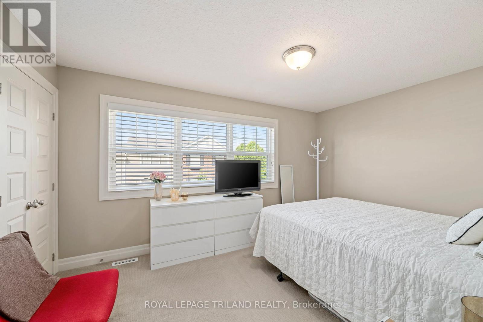 80 - 1850 Beaverbrook Avenue, London North (North M), ON - Indoor Photo Showing Bedroom
