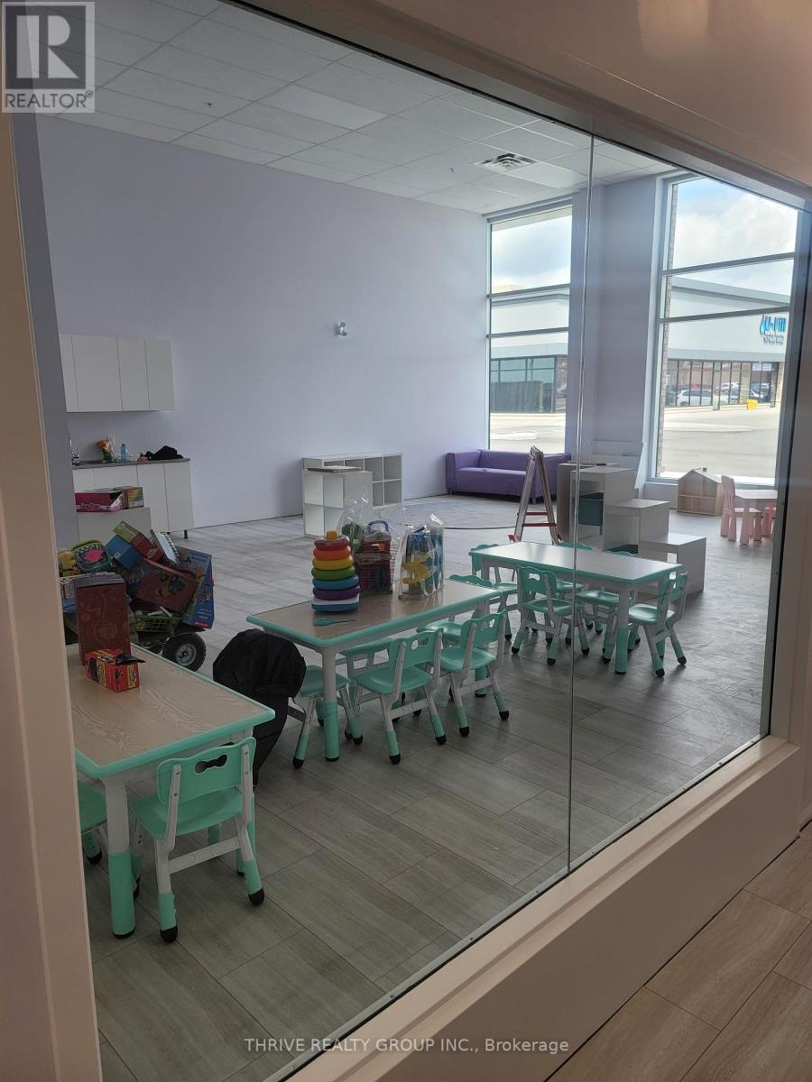 1070 Rest Acres Road, Brant (Paris), ON