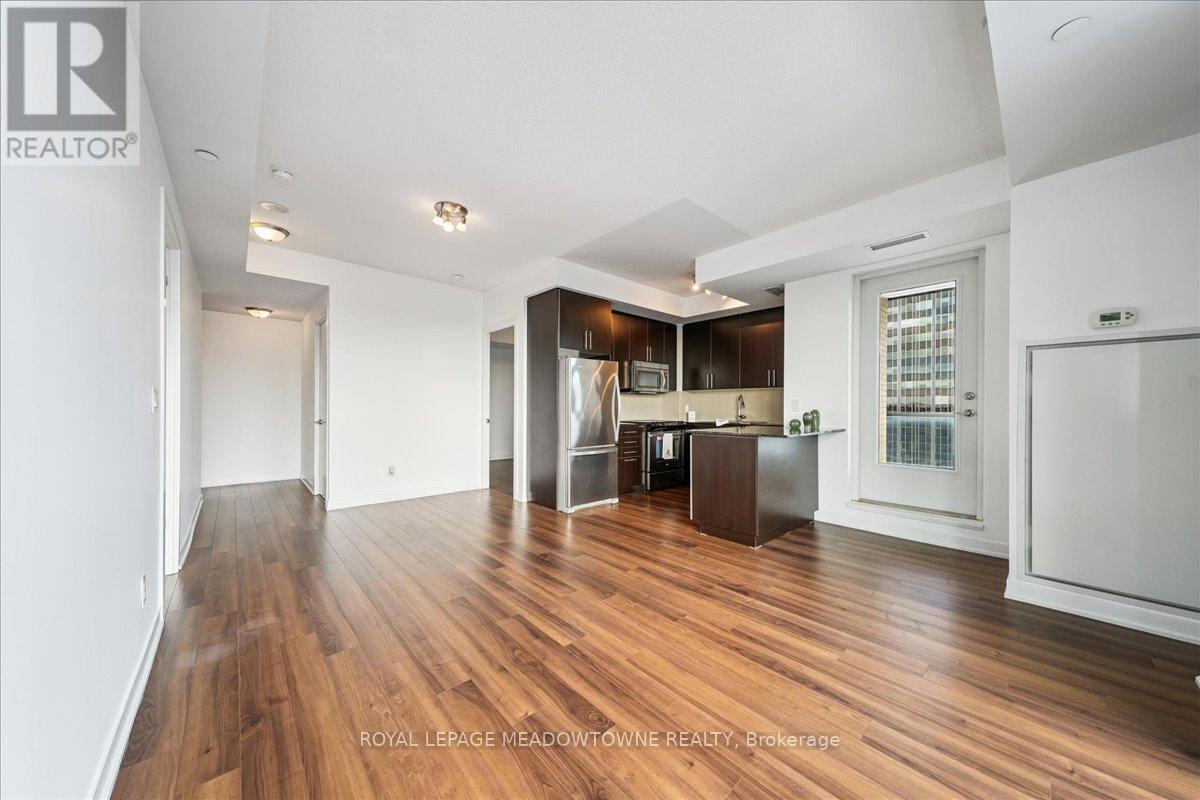 1202 - 60 Berwick Avenue, Toronto, ON - Indoor Photo Showing Kitchen