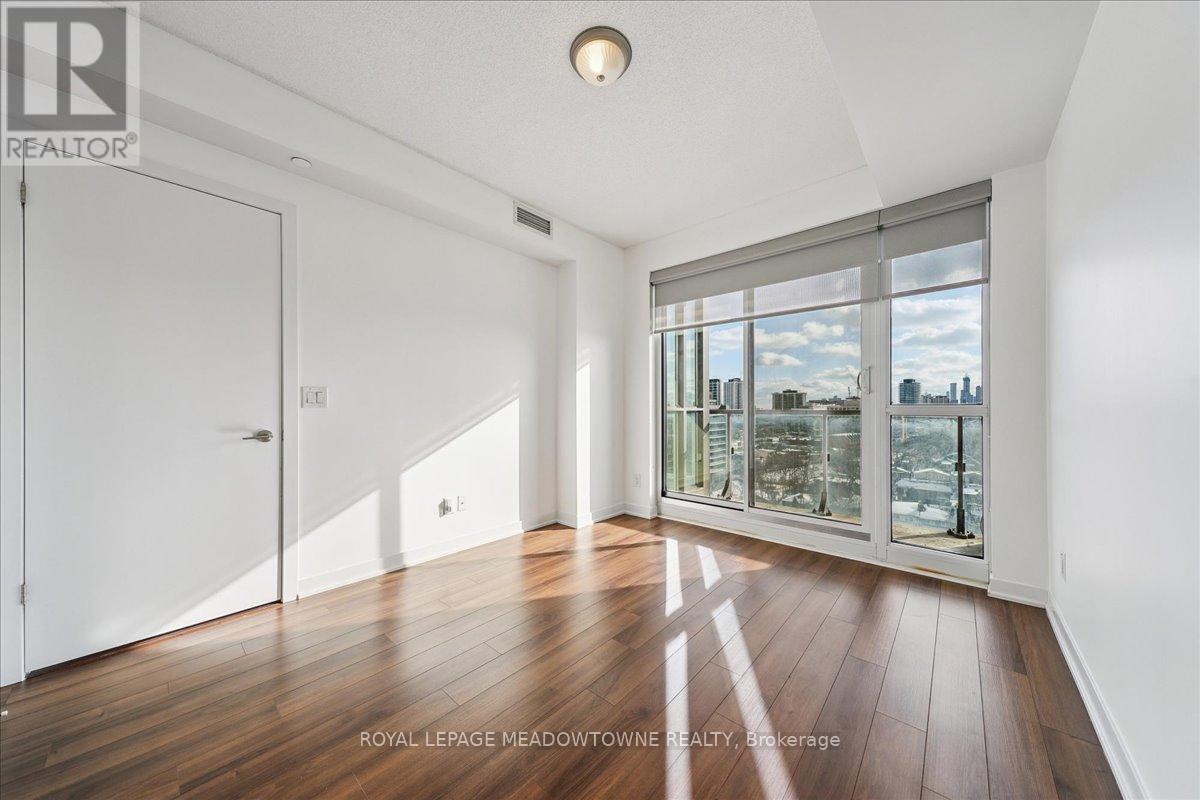 1202 - 60 Berwick Avenue, Toronto, ON - Indoor Photo Showing Other Room