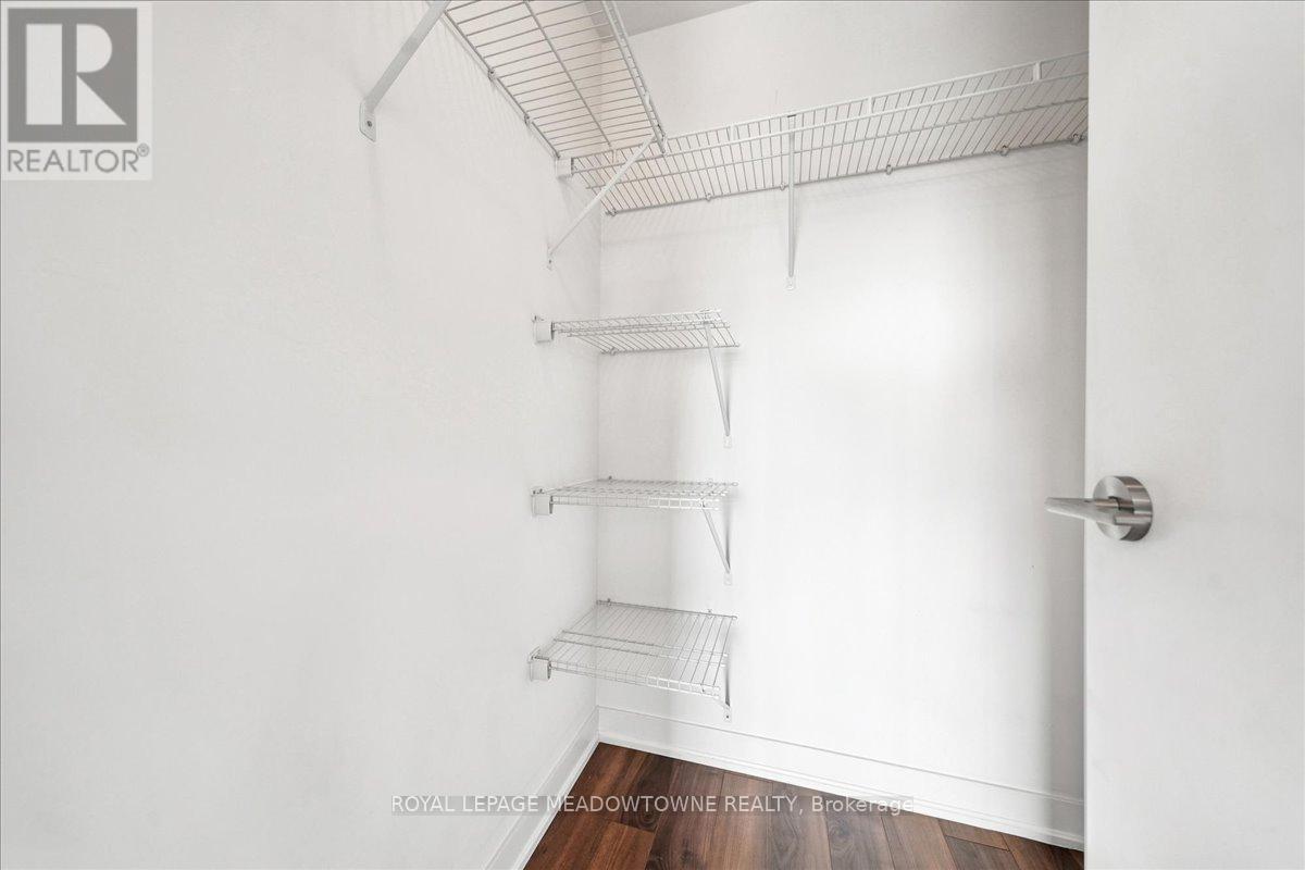 1202 - 60 Berwick Avenue, Toronto, ON - Indoor With Storage