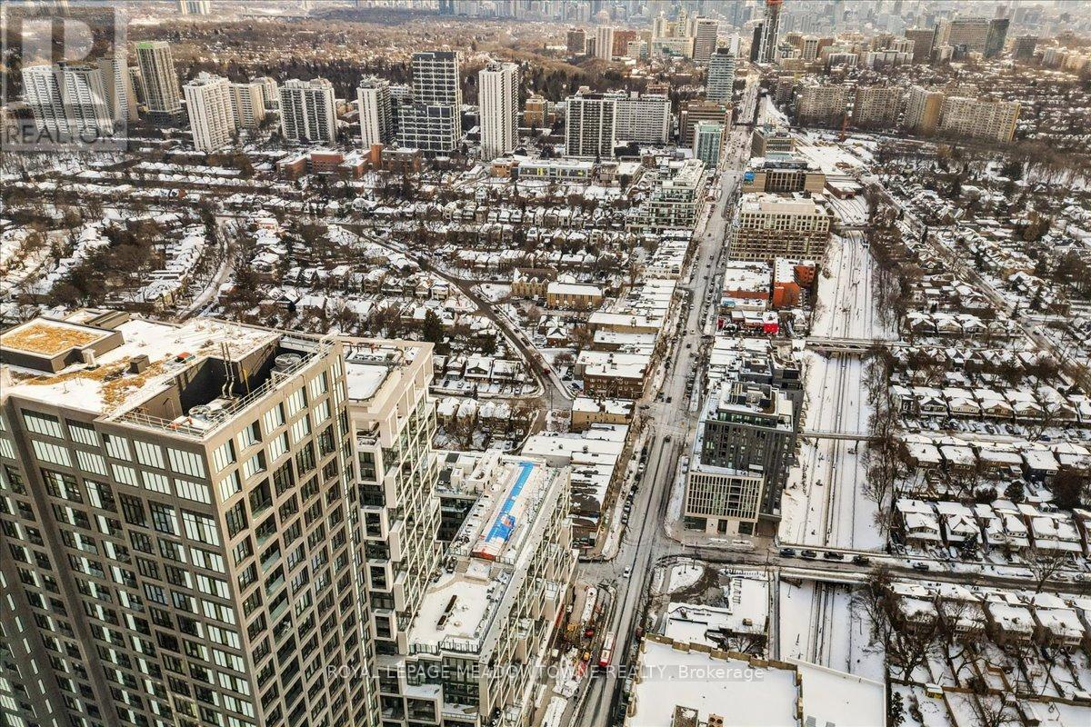 1202 - 60 Berwick Avenue, Toronto, ON - Outdoor