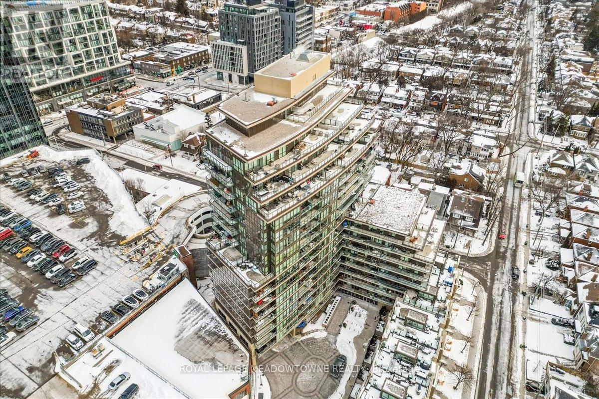 1202 - 60 Berwick Avenue, Toronto, ON - Outdoor