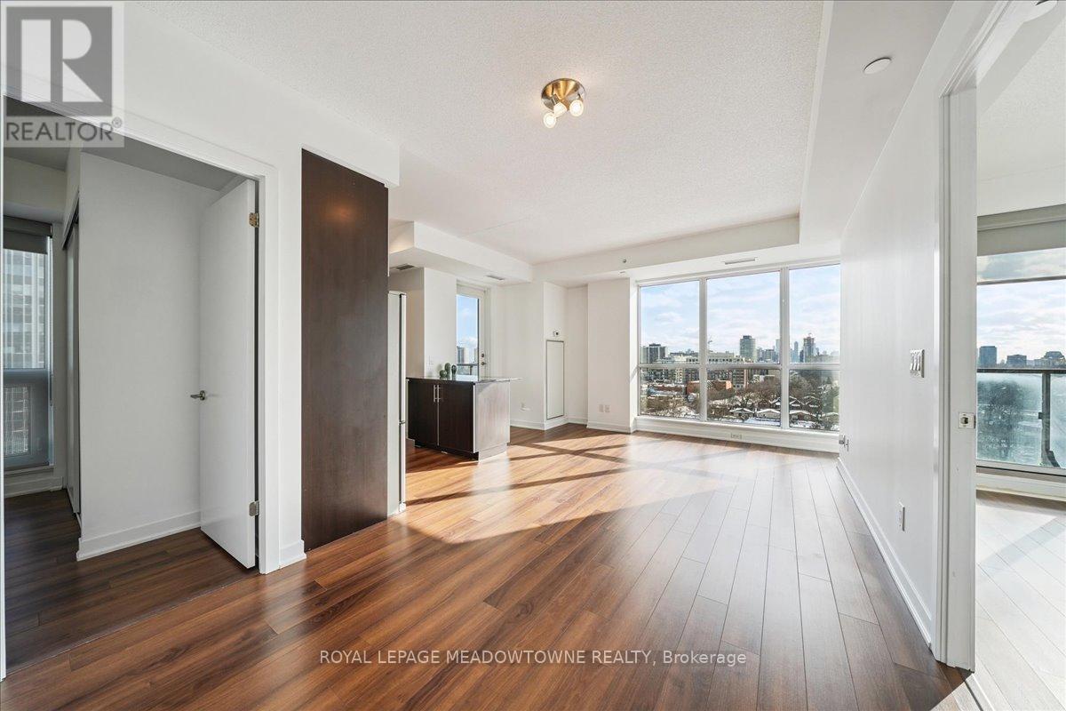 1202 - 60 Berwick Avenue, Toronto, ON - Indoor Photo Showing Other Room