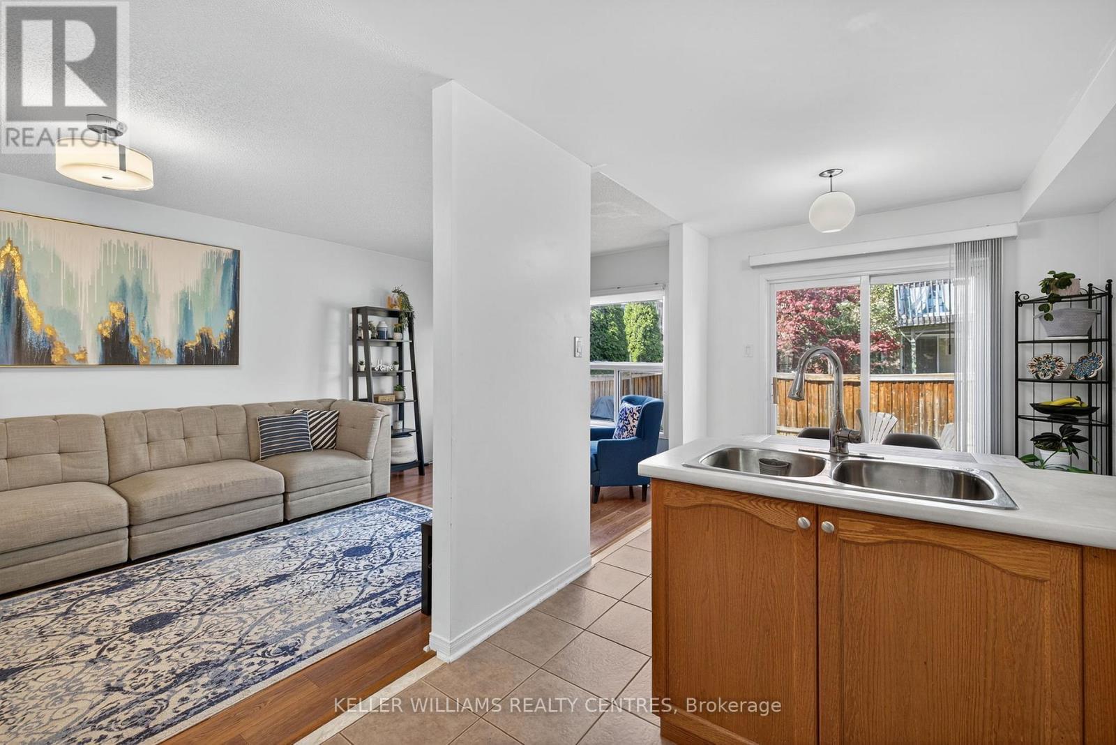 70 Burgess Crescent, Newmarket, ON - Indoor