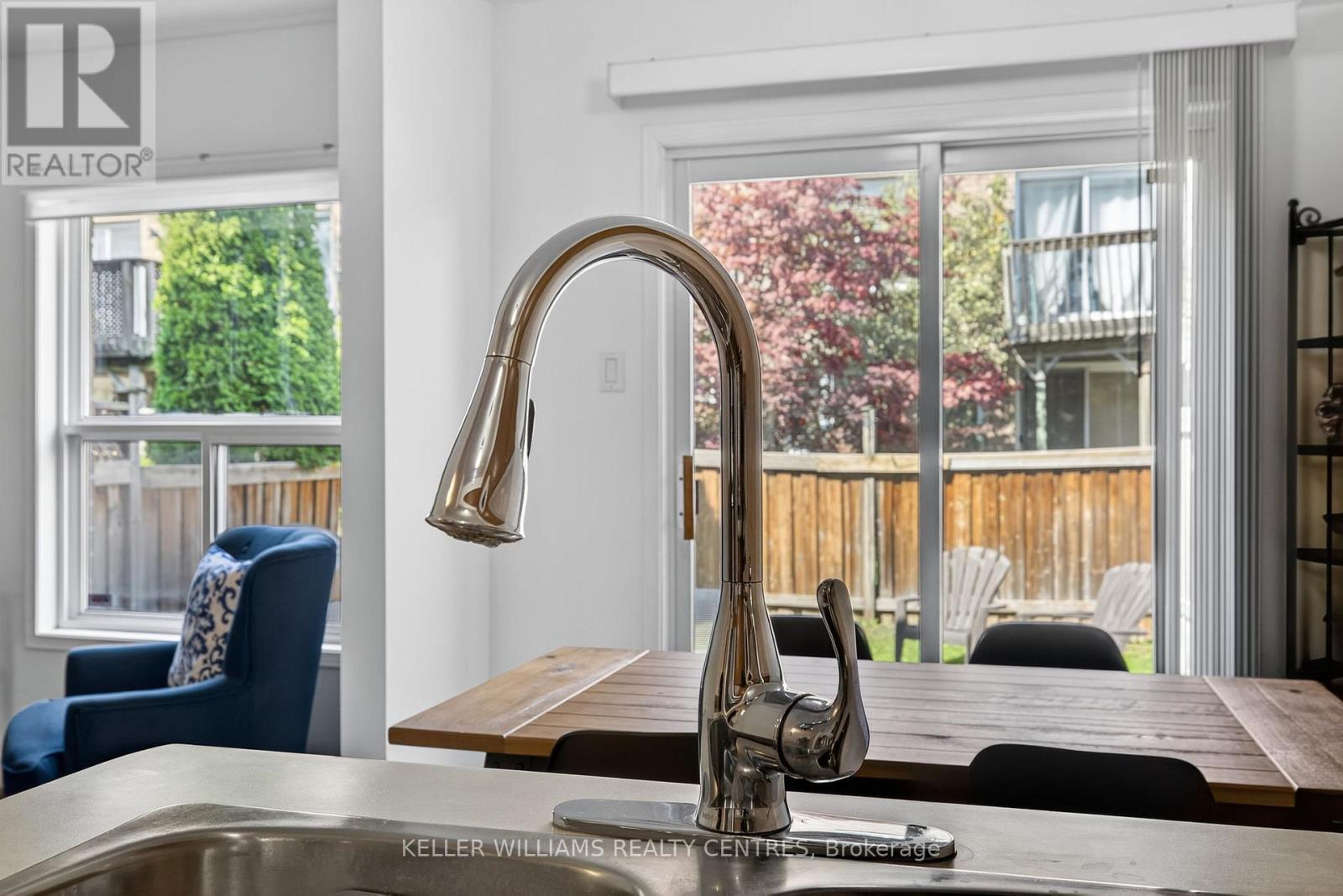 70 Burgess Crescent, Newmarket, ON - Indoor