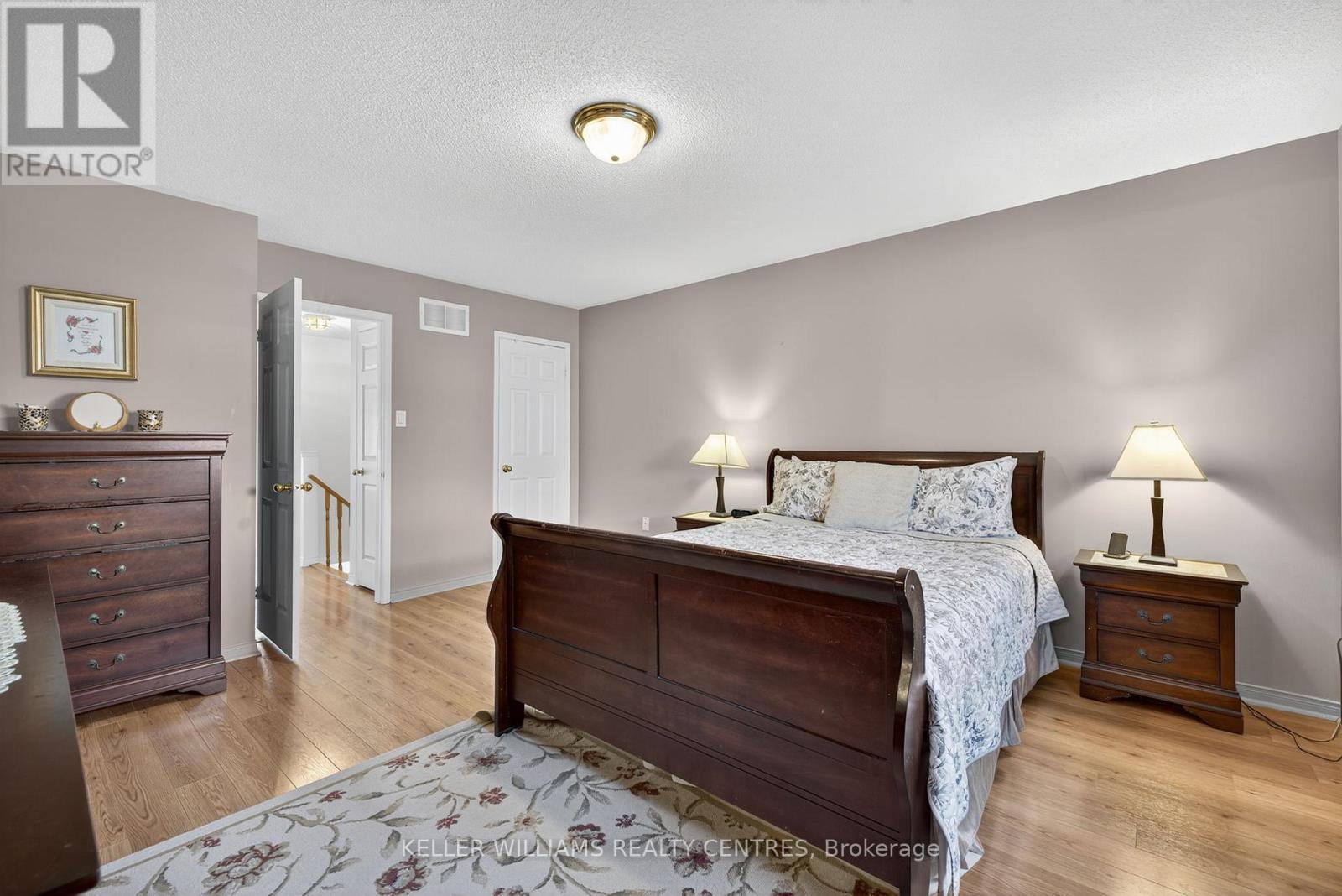70 Burgess Crescent, Newmarket, ON - Indoor Photo Showing Bedroom