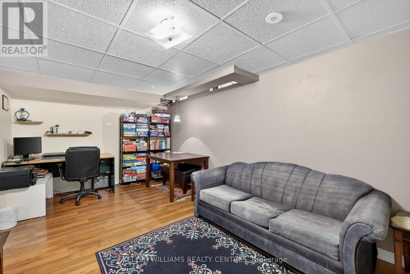 70 Burgess Crescent, Newmarket, ON - Indoor