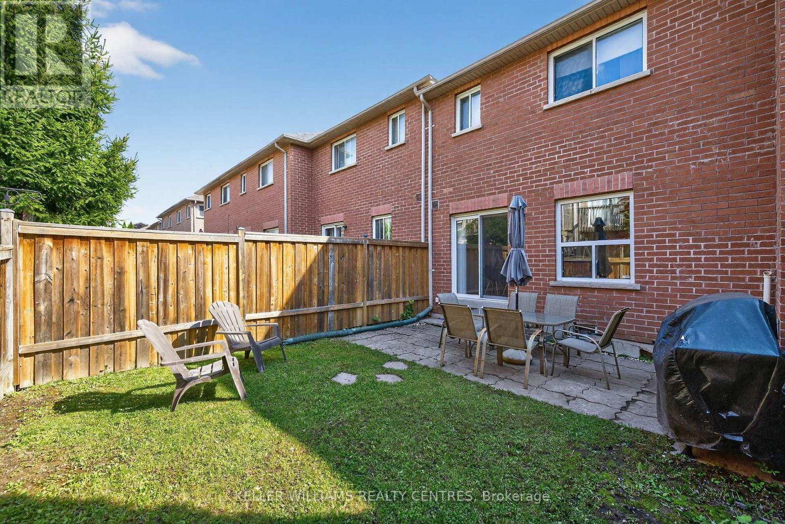 70 Burgess Crescent, Newmarket, ON - Outdoor With Exterior