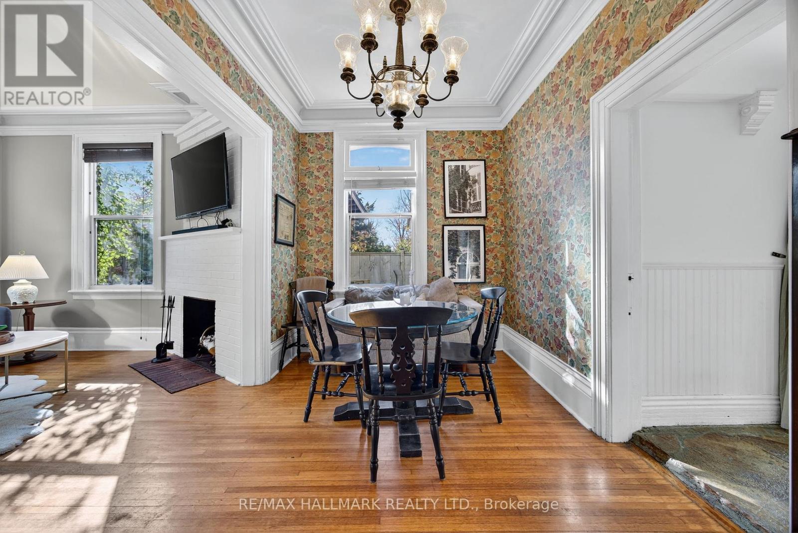 84 Wellington Street E, Barrie, ON - Indoor Photo Showing Other Room