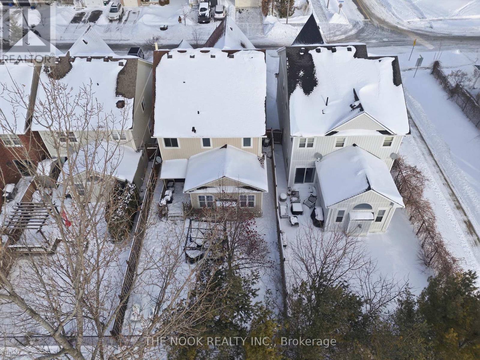 53 Kinross Avenue, Whitby (Brooklin), ON - Outdoor