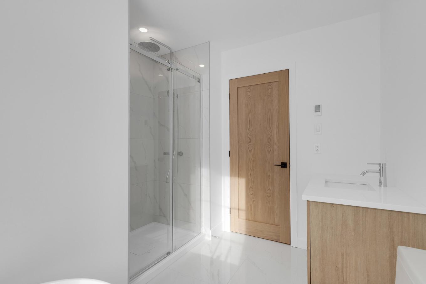 Salle de bains - 125 Rue Paulsen, Sainte-Agathe-Des-Monts, QC - Indoor Photo Showing Bathroom