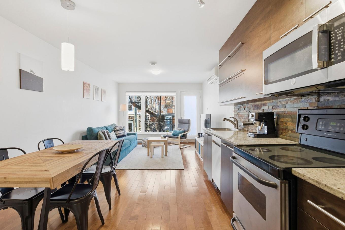 Overall view - 301-2487 Rue Champagne, Montréal (Ville-Marie), QC - Indoor