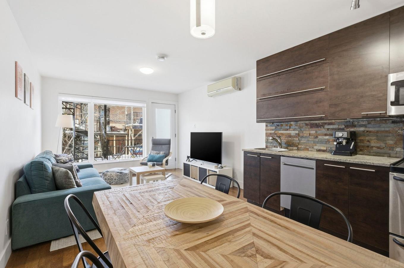 Overall view - 301-2487 Rue Champagne, Montréal (Ville-Marie), QC - Indoor