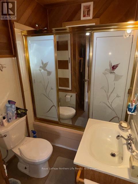975 Mcintyre Street W, North Bay (West End), ON - Indoor Photo Showing Bathroom