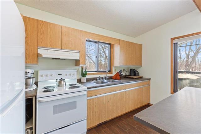 28113 25 Rd, Grunthal, MB