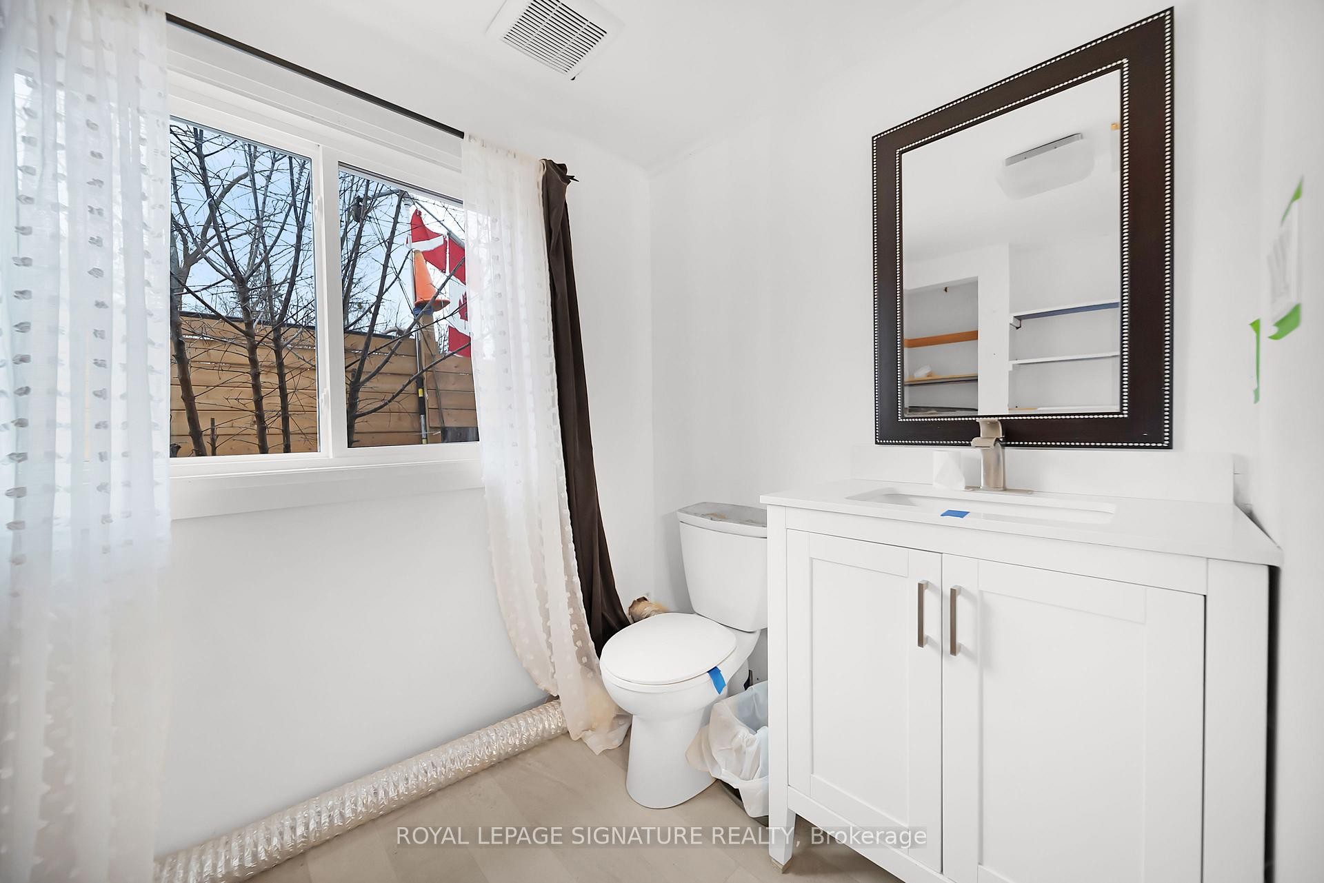 20 Sandell Street, Collingwood, ON - Indoor Photo Showing Bathroom