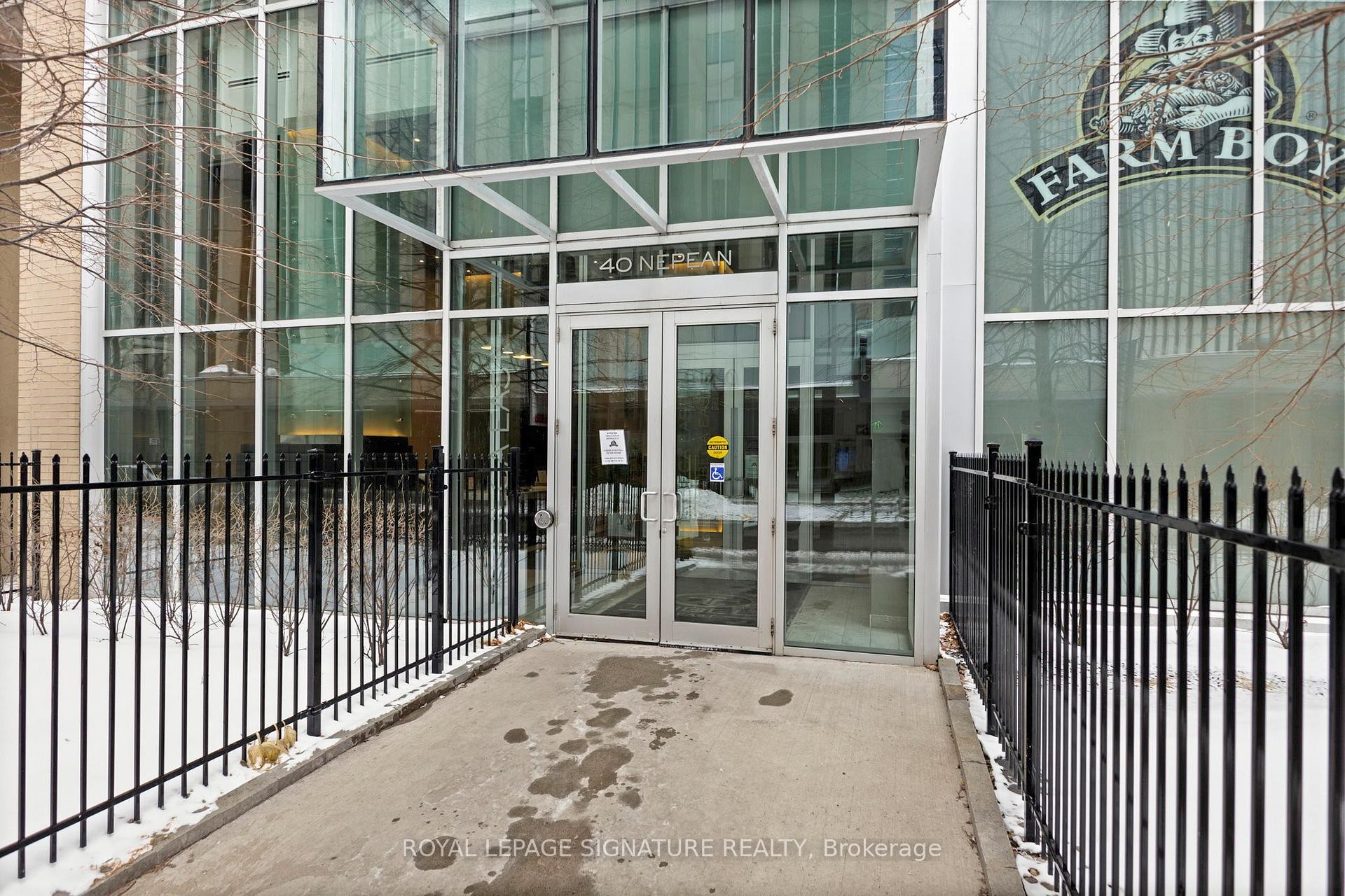 1307-40 Nepean Street, Ottawa Centre, ON - Outdoor