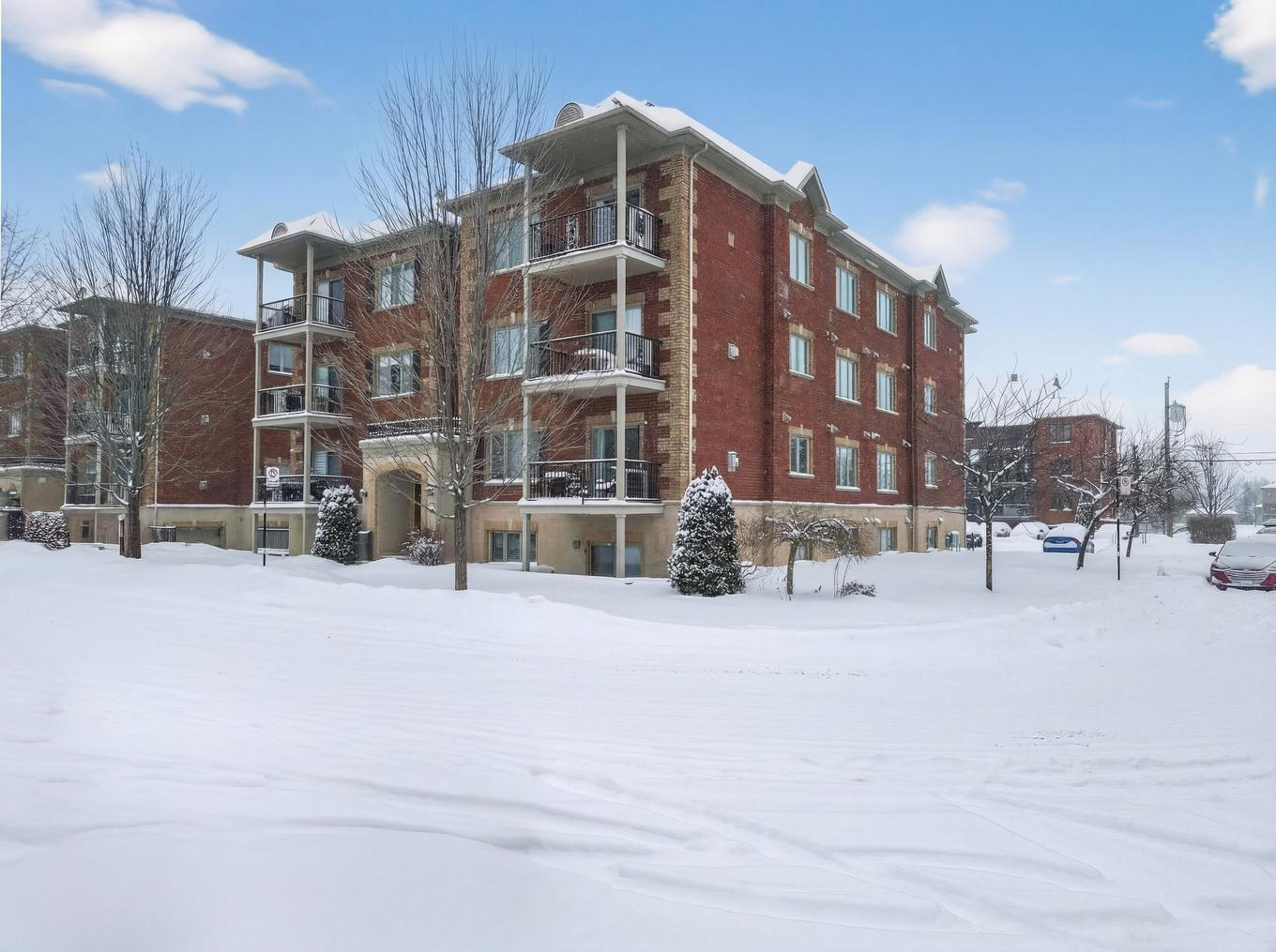 Frontage - 402-2293 Rue Racine, Longueuil (Saint-Hubert), QC - Outdoor With Facade