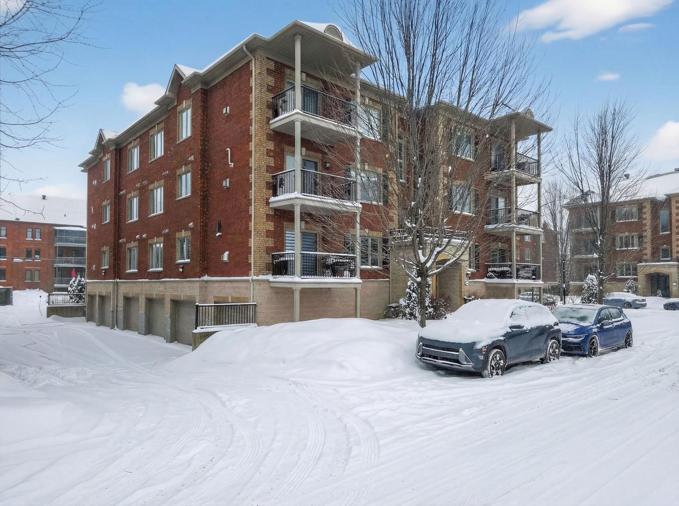 Back facade - 402-2293 Rue Racine, Longueuil (Saint-Hubert), QC - Outdoor
