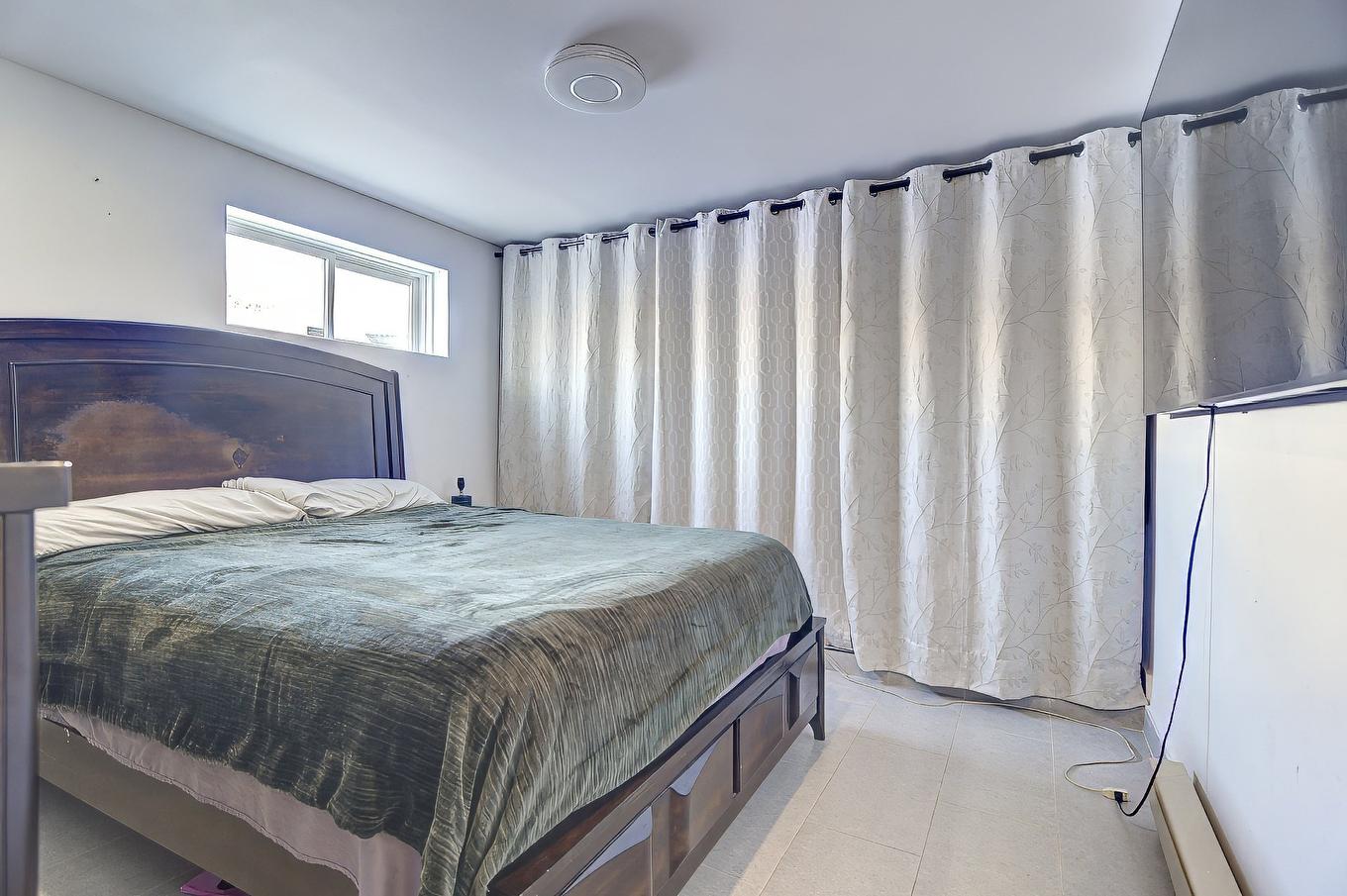 Chambre à coucher principale - 789 Rue St-Vallier, Repentigny (Repentigny), QC - Indoor Photo Showing Bedroom