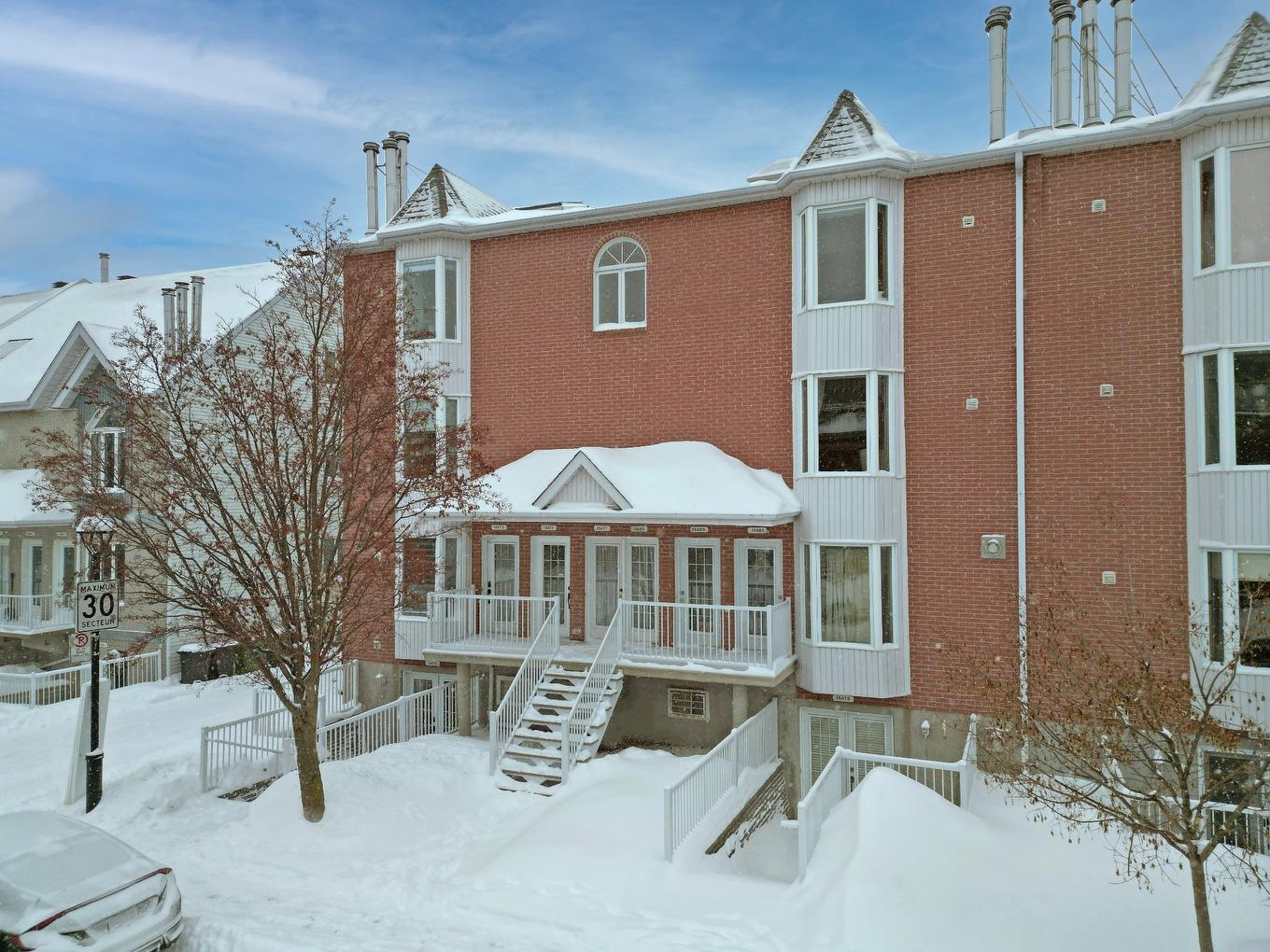 Frontage - 15877 Rue Victoria, Montréal (Rivière-Des-Prairies/Pointe-Aux-Trembles), QC - Outdoor