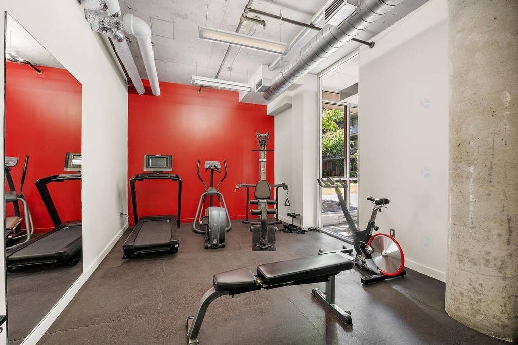 Salle d'exercice - 405-630 Rue William, Montréal (Ville-Marie), QC - Indoor Photo Showing Gym Room