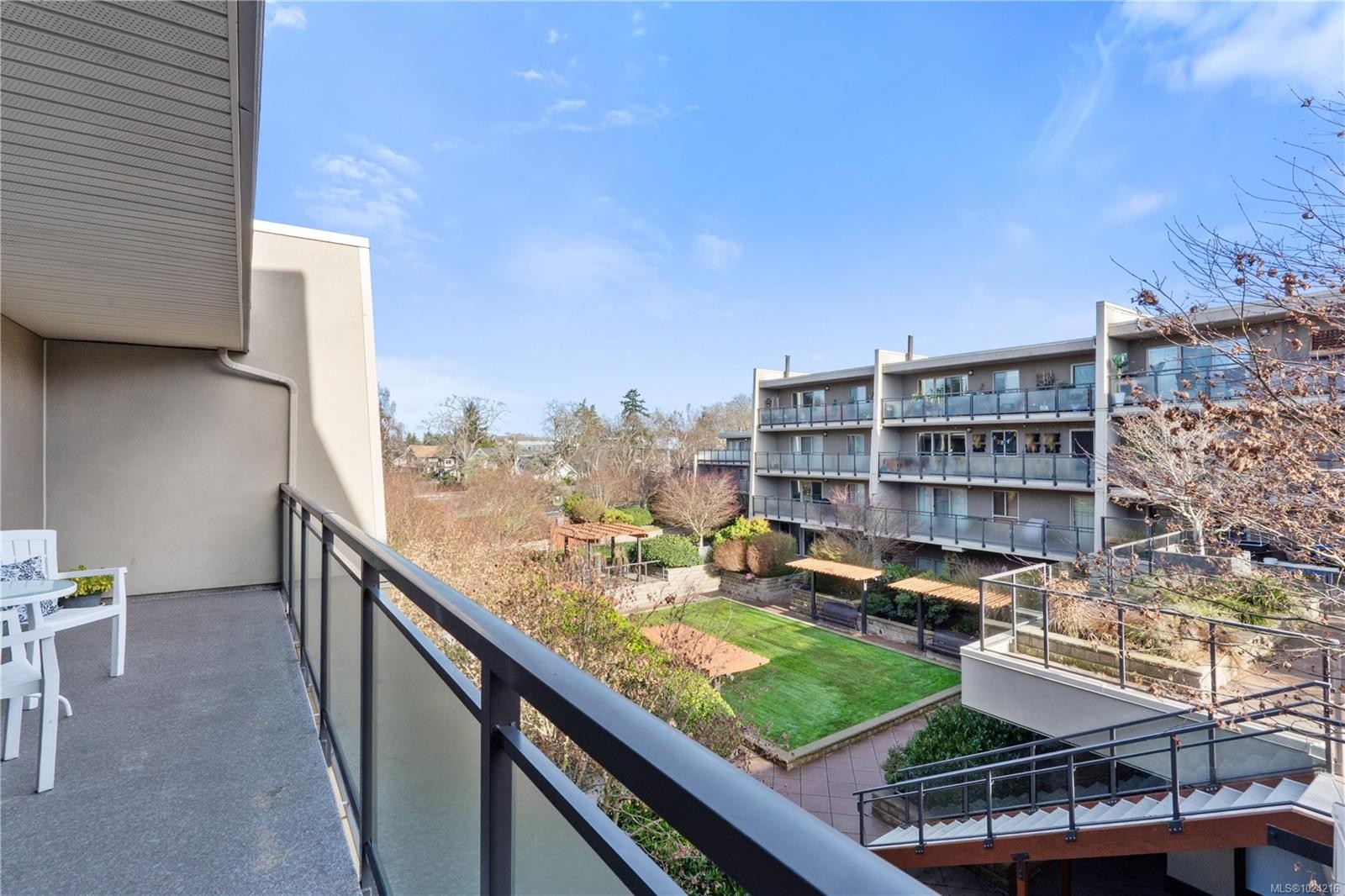 309-1419 Stadacona Ave, Victoria, BC - Outdoor With Balcony