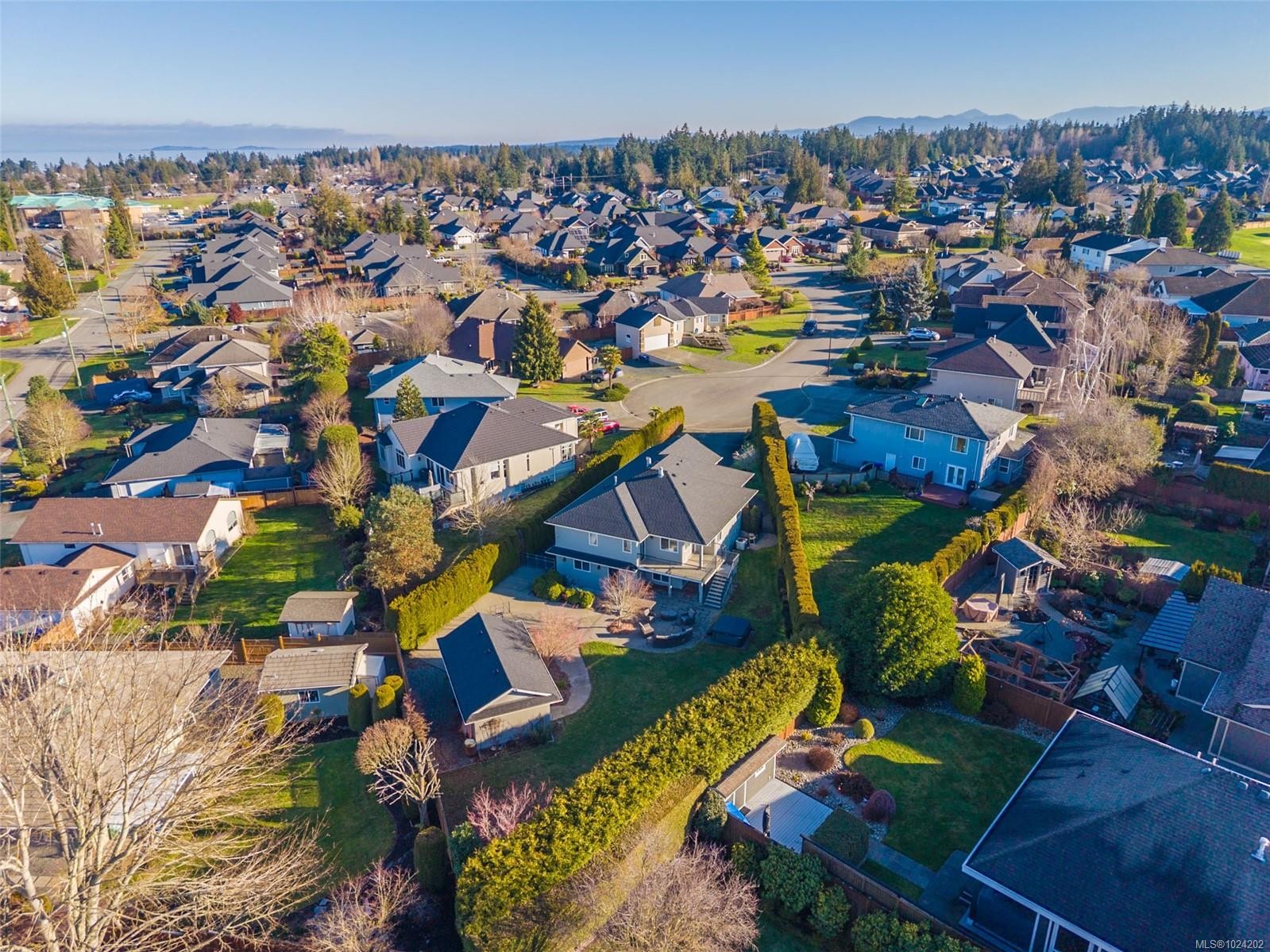 1112 Aery View Way, Parksville, BC