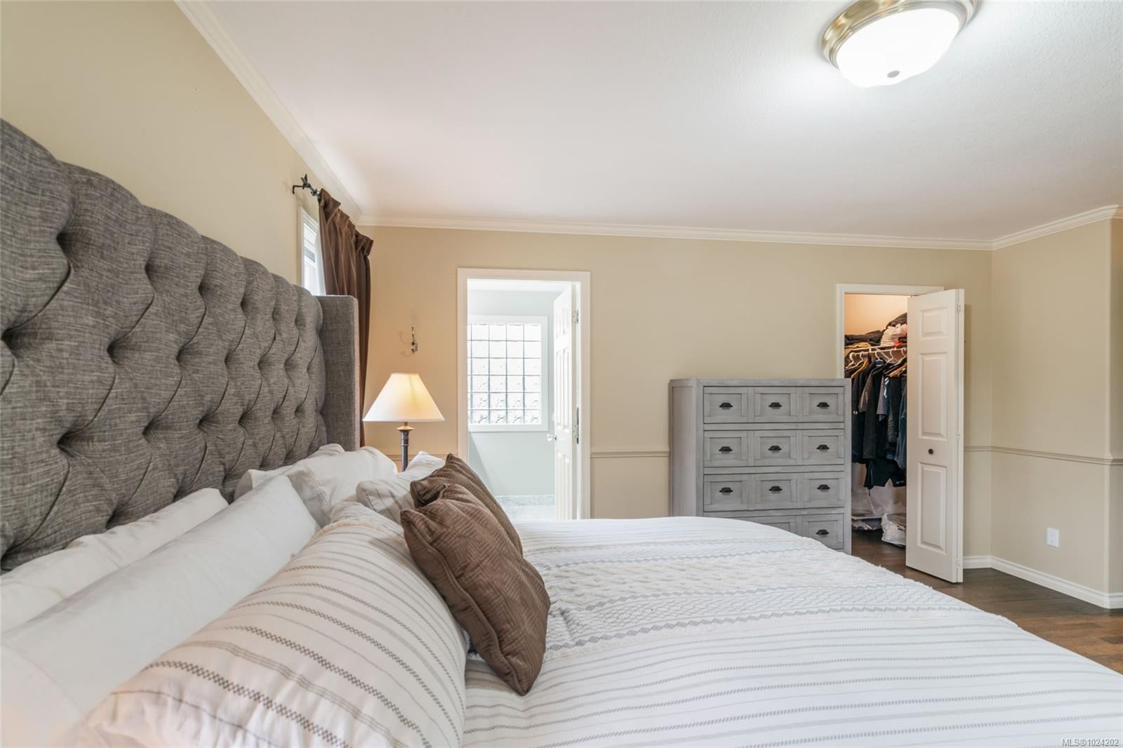 1112 Aery View Way, Parksville, BC