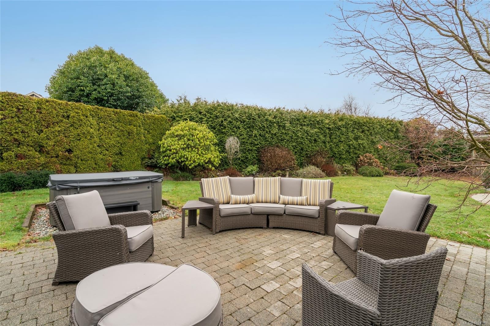 1112 Aery View Way, Parksville, BC