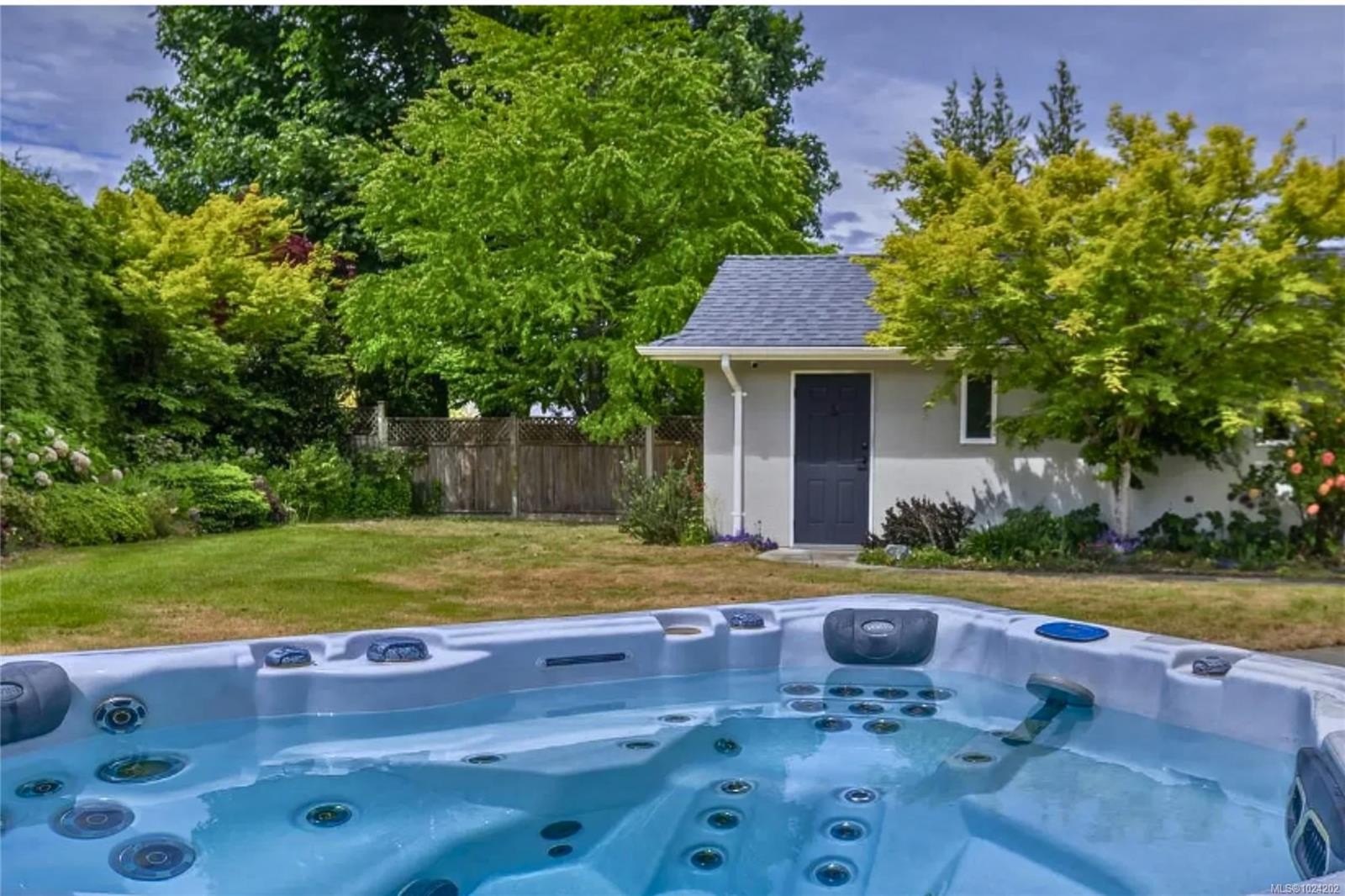 1112 Aery View Way, Parksville, BC