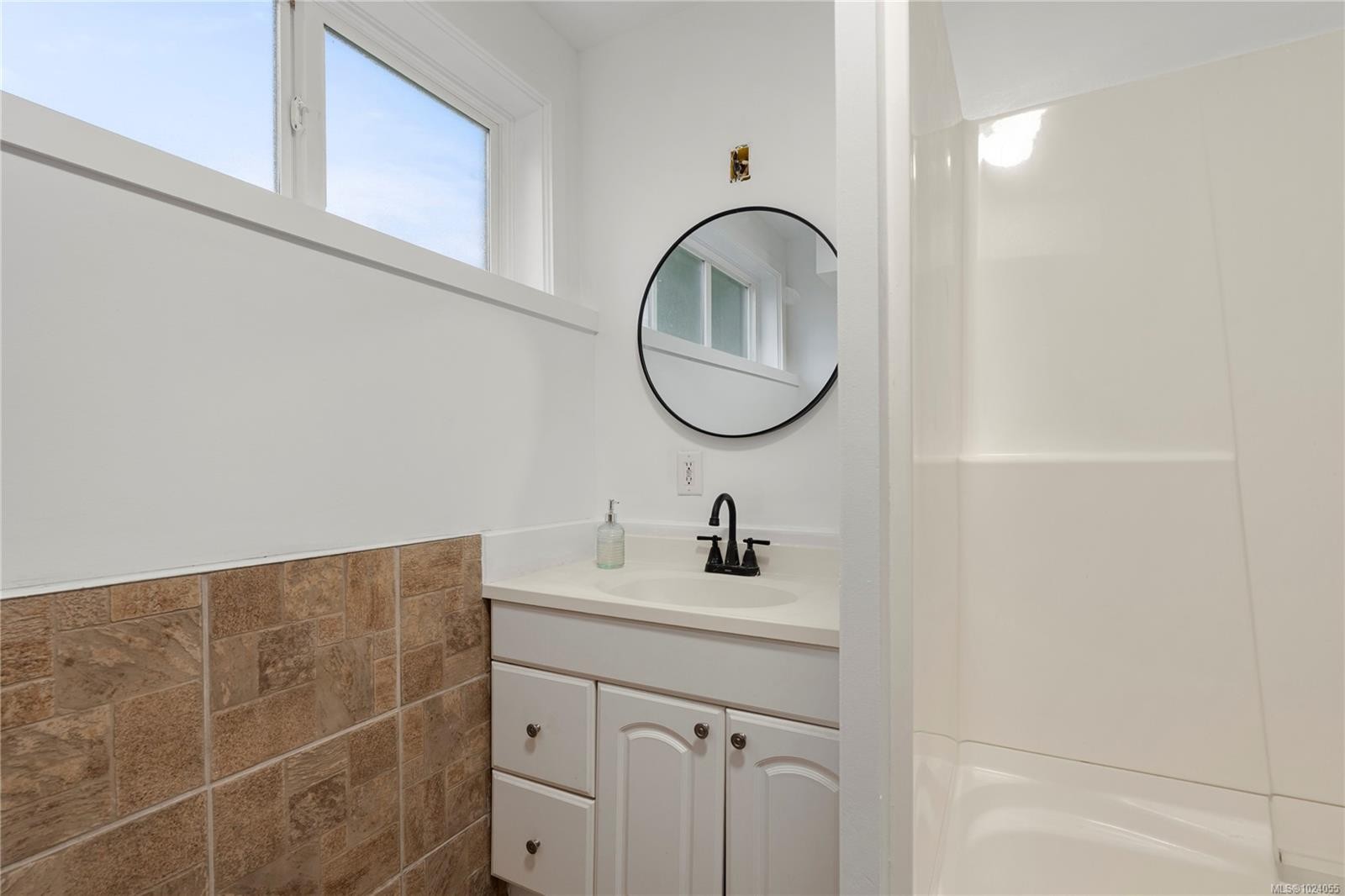 1114 Thunderbird Dr, Nanaimo, BC