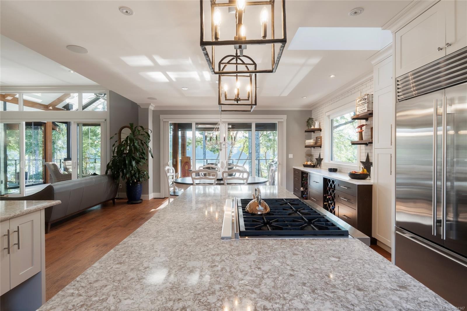 7342 Lakefront Pl, Lake Cowichan, BC