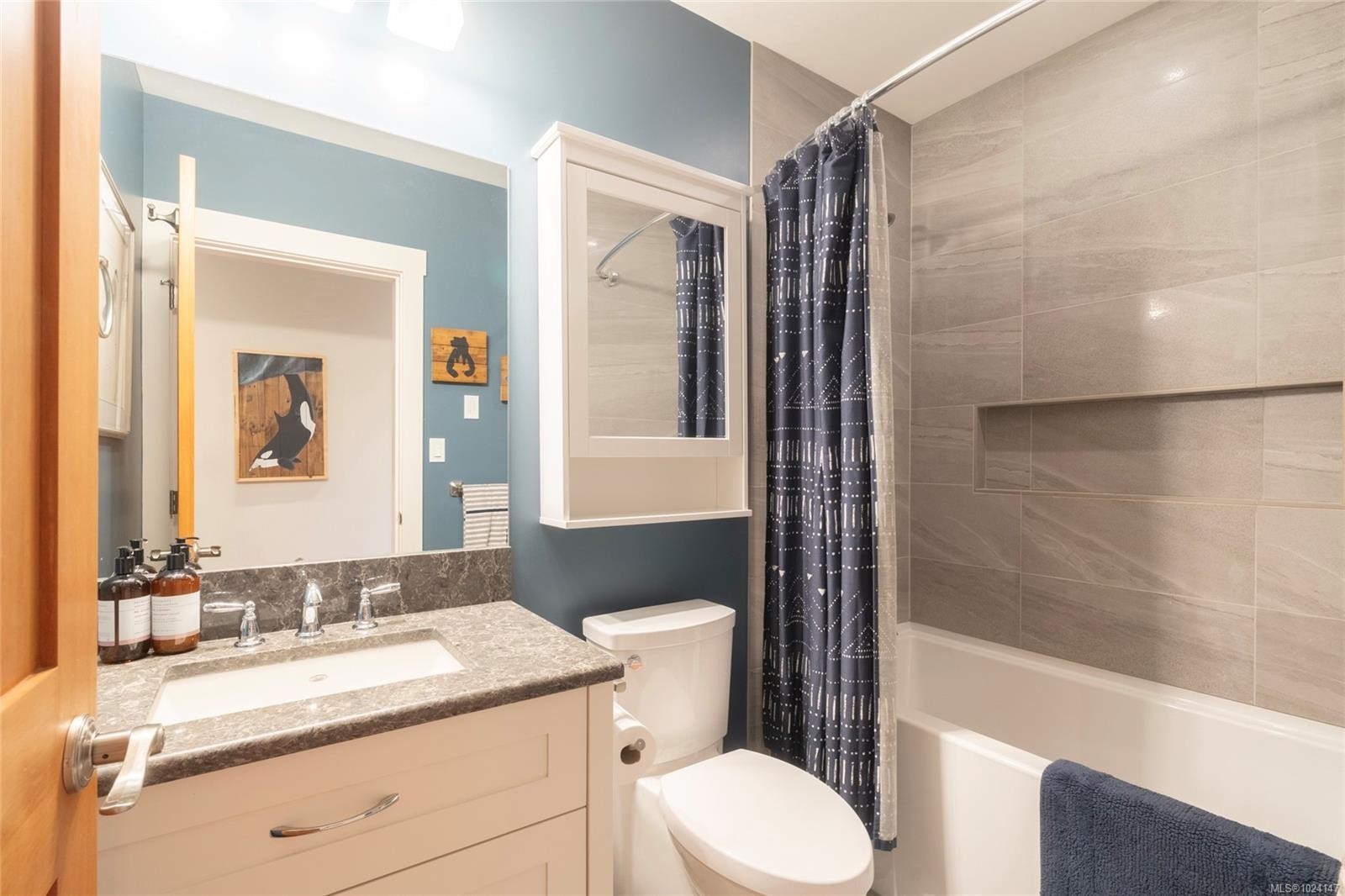 7342 Lakefront Pl, Lake Cowichan, BC