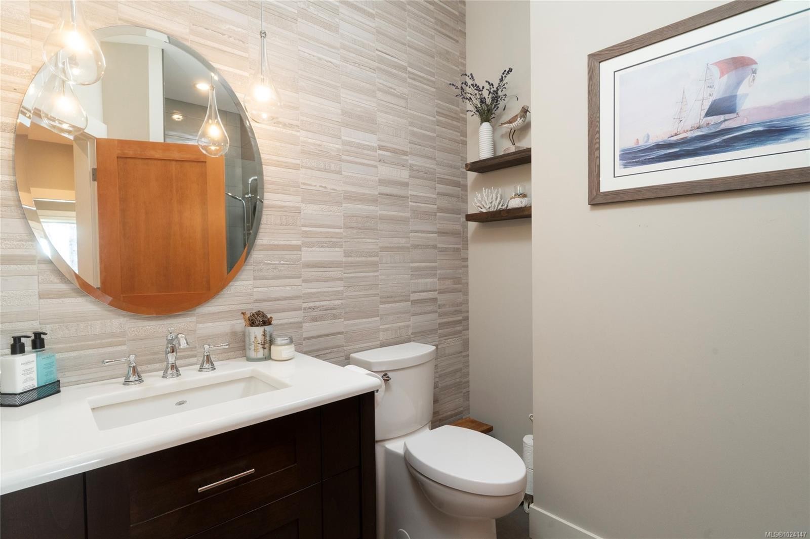 7342 Lakefront Pl, Lake Cowichan, BC