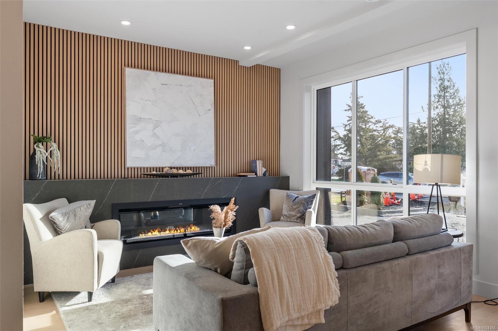 2-588 Whiteside St, Saanich, BC