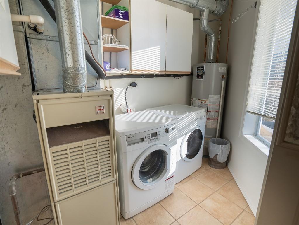 3-6811 Cottonwood Drive, Osoyoos, BC - Indoor Photo Showing Laundry Room
