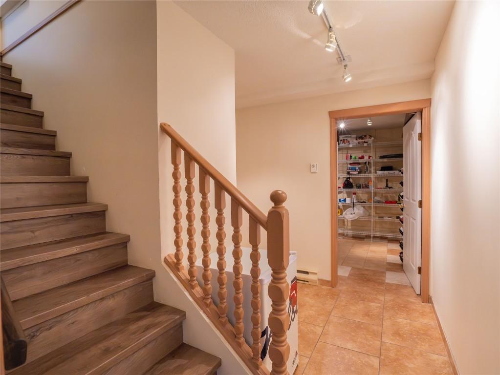 3-6811 Cottonwood Drive, Osoyoos, BC - Indoor Photo Showing Other Room