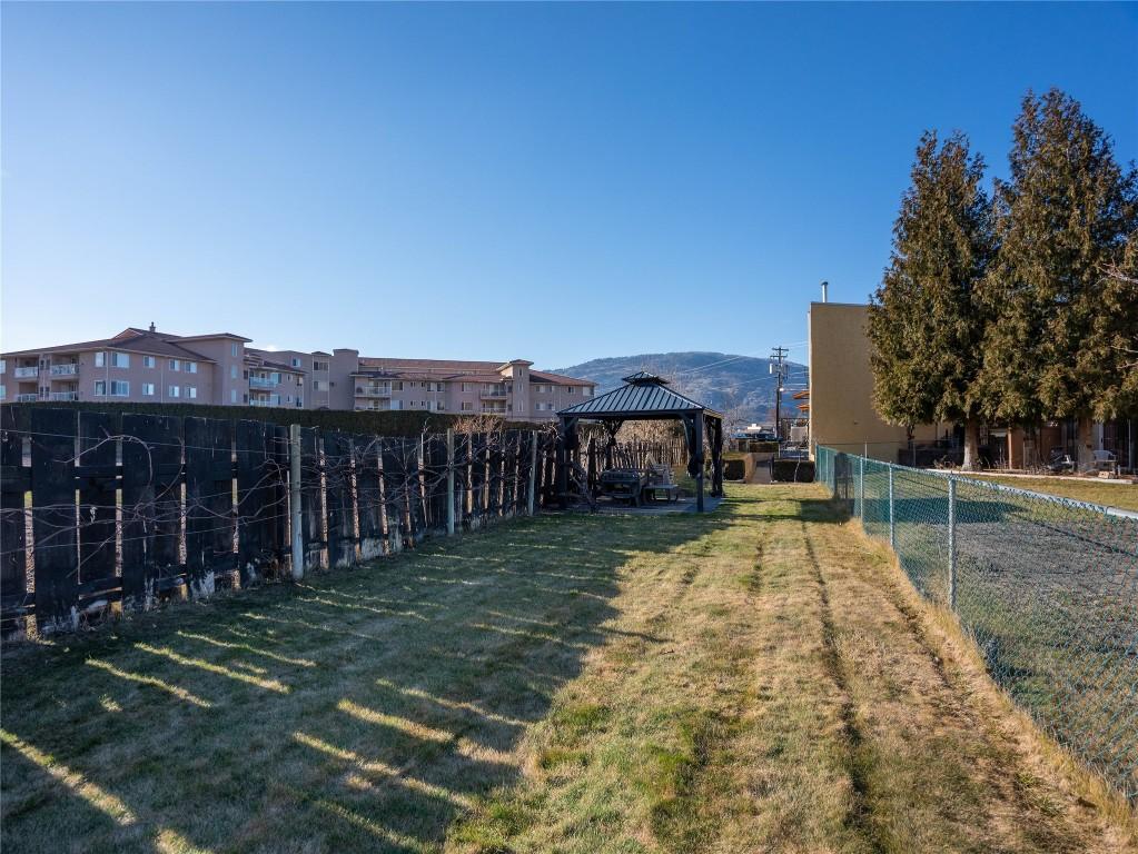 3-6811 Cottonwood Drive, Osoyoos, BC - Outdoor