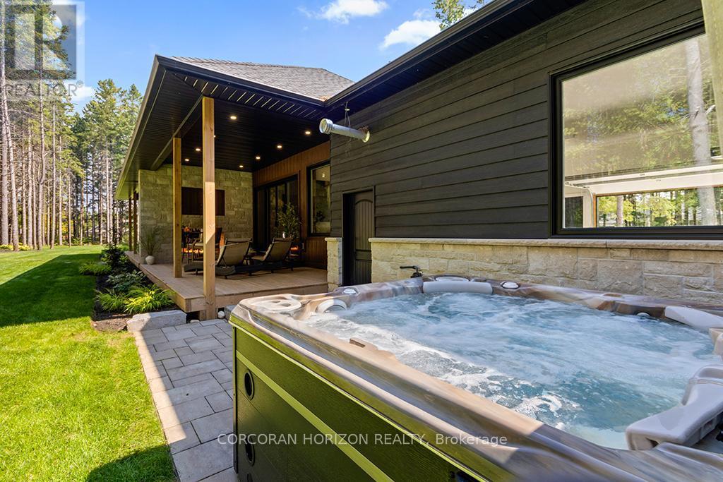 107 Louise Creek Crescent, West Grey, ON - Outdoor With Exterior