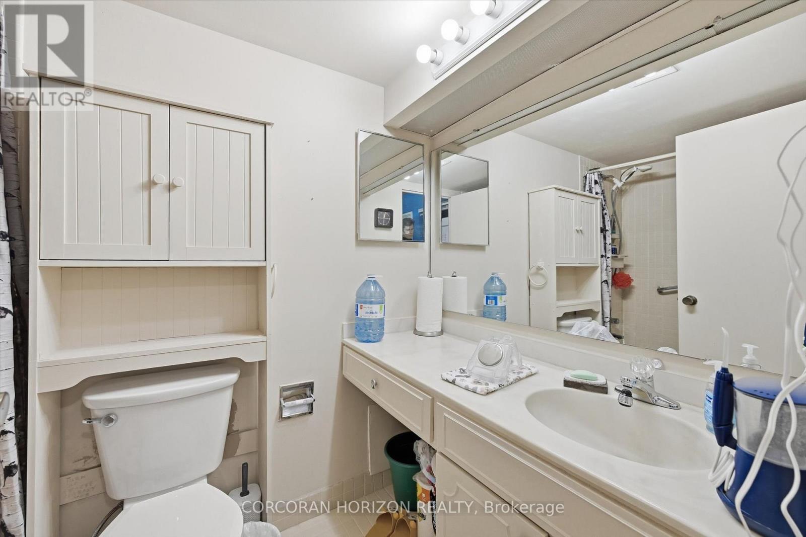 1202 - 222 Jackson Street W, Hamilton, ON - Indoor Photo Showing Other Room