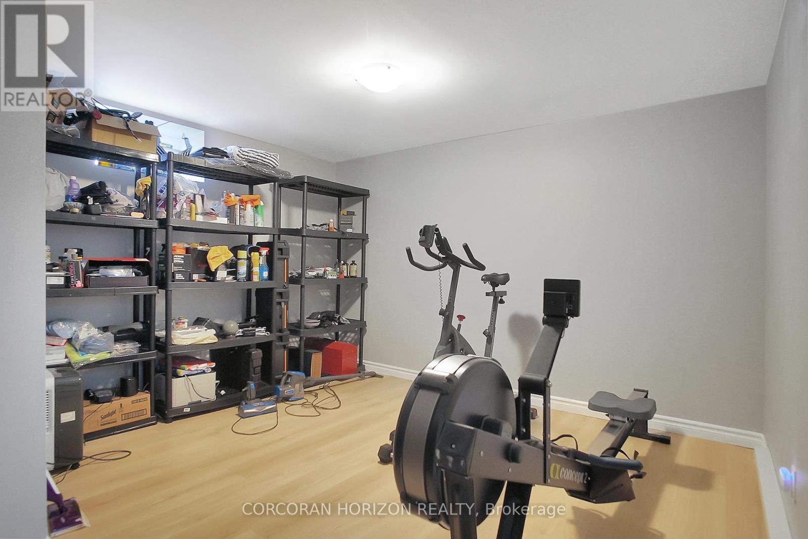 17 Shaw Avenue W, Cambridge, ON - Indoor Photo Showing Gym Room