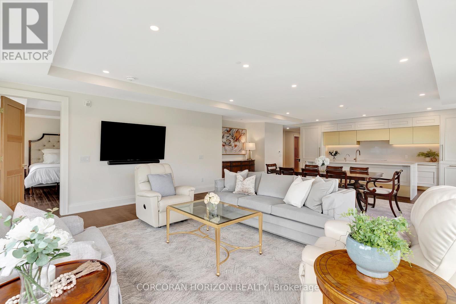 206 - 6523 Wellington Road, Centre Wellington, ON - Indoor Photo Showing Living Room