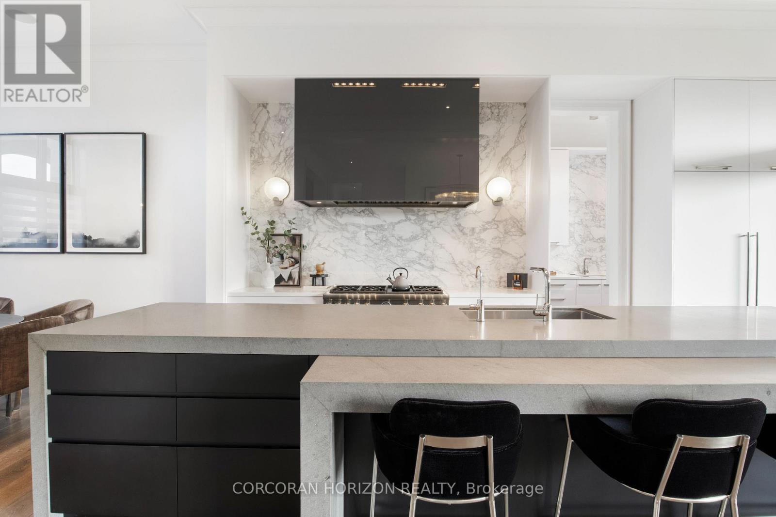 31 Reid Court, Puslinch, ON - Indoor Photo Showing Kitchen