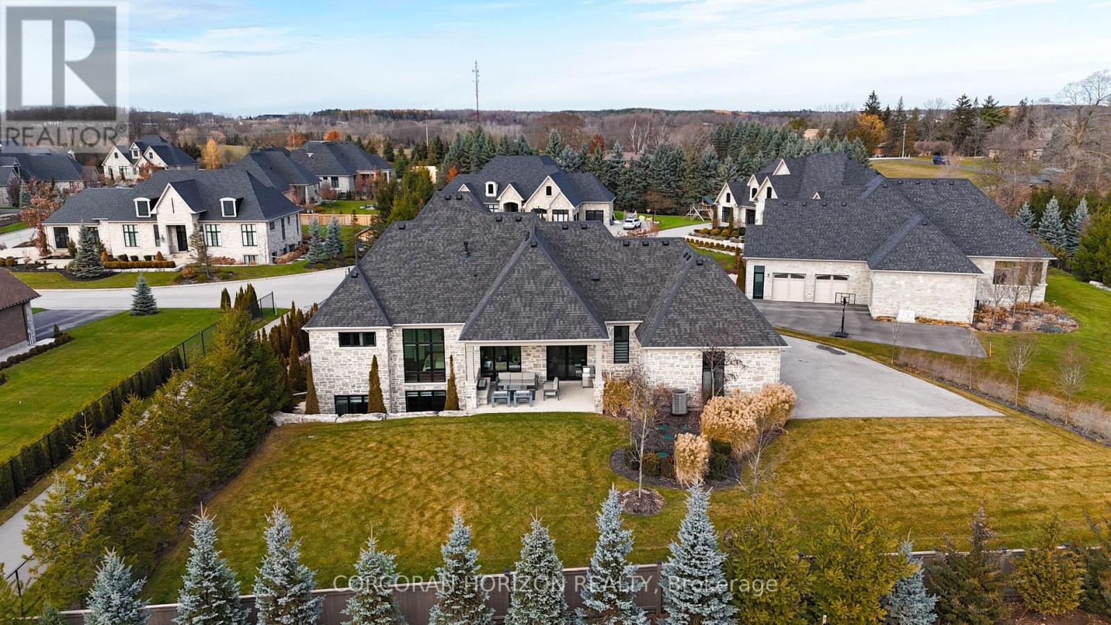 31 Reid Court, Puslinch, ON - Outdoor