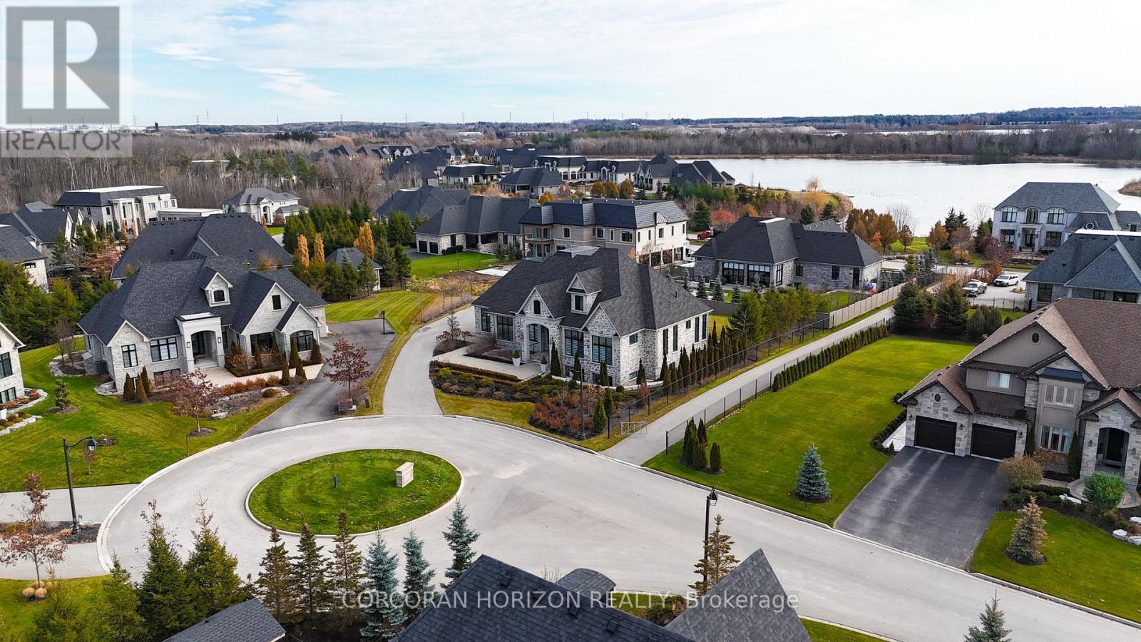 31 Reid Court, Puslinch, ON - Outdoor With Body Of Water With View