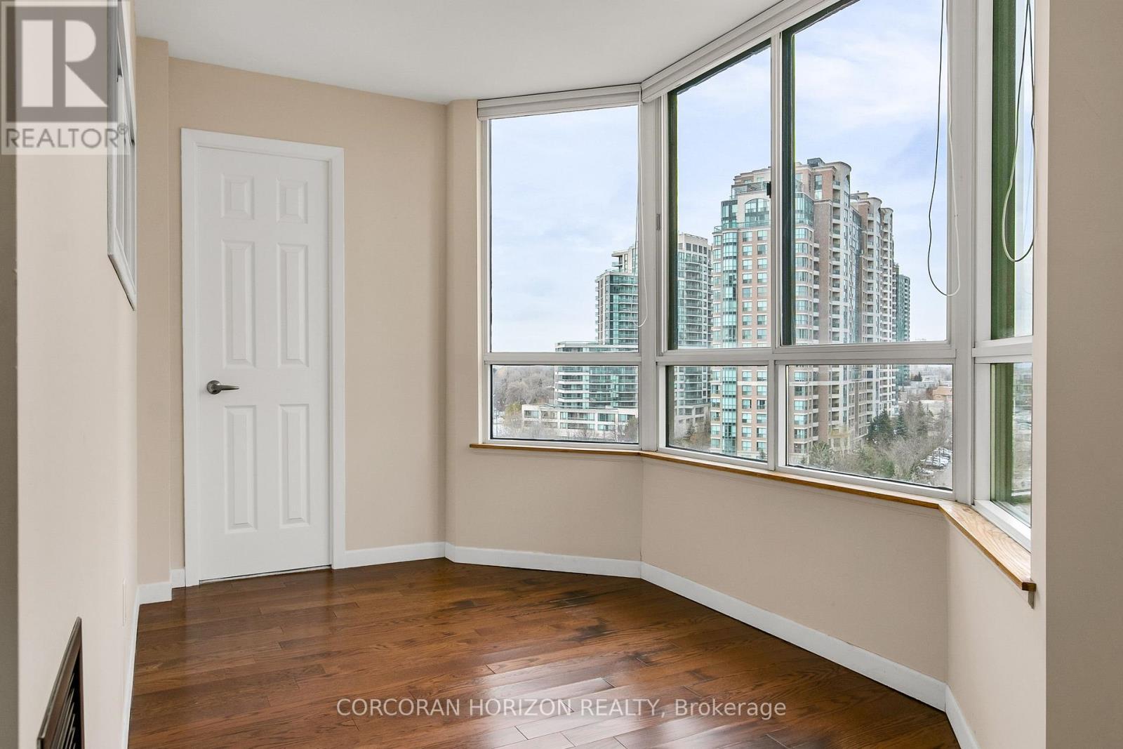 1001 - 5444 Yonge Street, Toronto, ON - Indoor Photo Showing Other Room