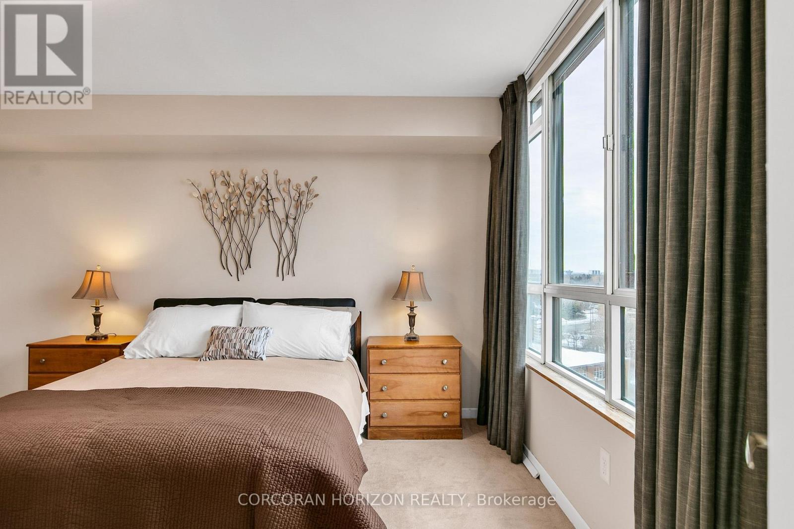 1001 - 5444 Yonge Street, Toronto, ON - Indoor Photo Showing Bedroom